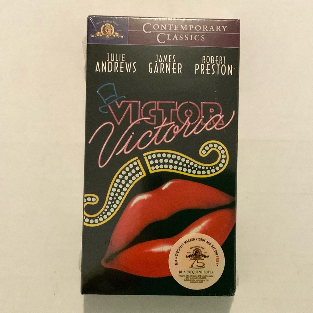 Victor Victoria 1982 VHS Tape Comedy Julie Andrews James Garner Brand New
